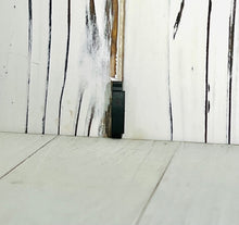 Carica l'immagine nel visualizzatore di Gallery, Benchmade Shootout Glass Breaker Delete (GBD)