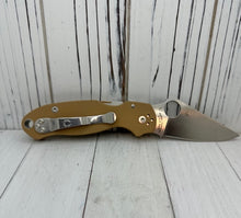 Load image into Gallery viewer, Spyderco Para 3 Coyote Brown Plain Blade
