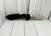 Carica l&#39;immagine nel visualizzatore di Gallery, Spyderco Siren Factory Second
