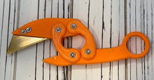 Lade das Bild in den Galerie-Viewer, 3D Printed PUF
